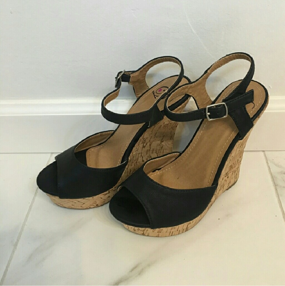 Black ankle strap shoes